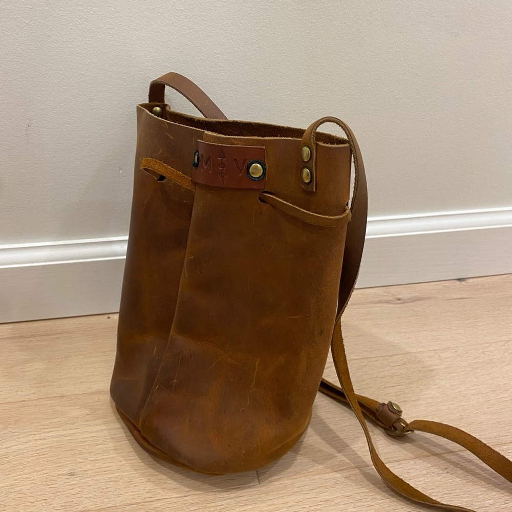 Leather bucket bag